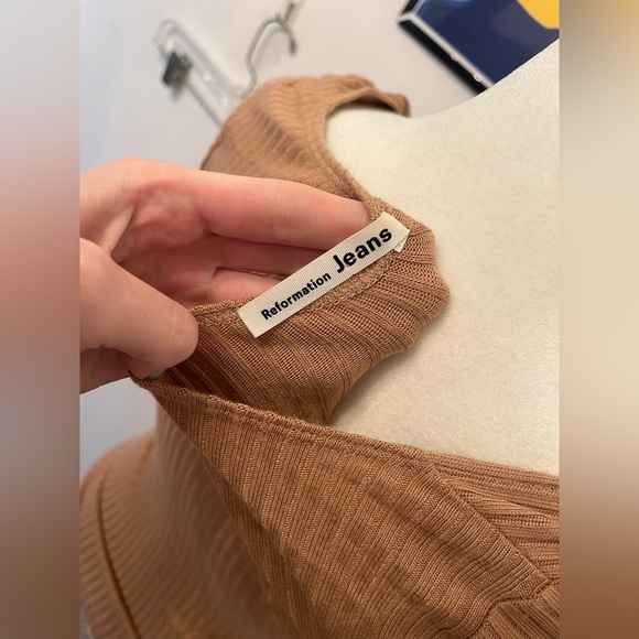 Reformation Jeans Ribbed Cap Sleeve Tee Brown Small - Picture 3 of 5